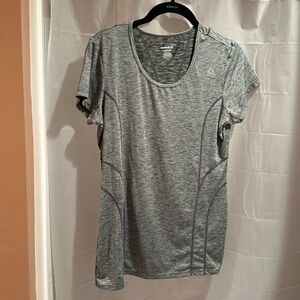Reebok Grey short sleeved T-shirt size S